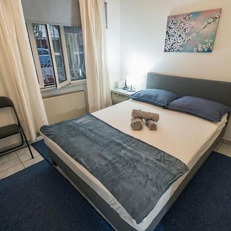פיראוס Marina Apartment מראה חיצוני תמונה